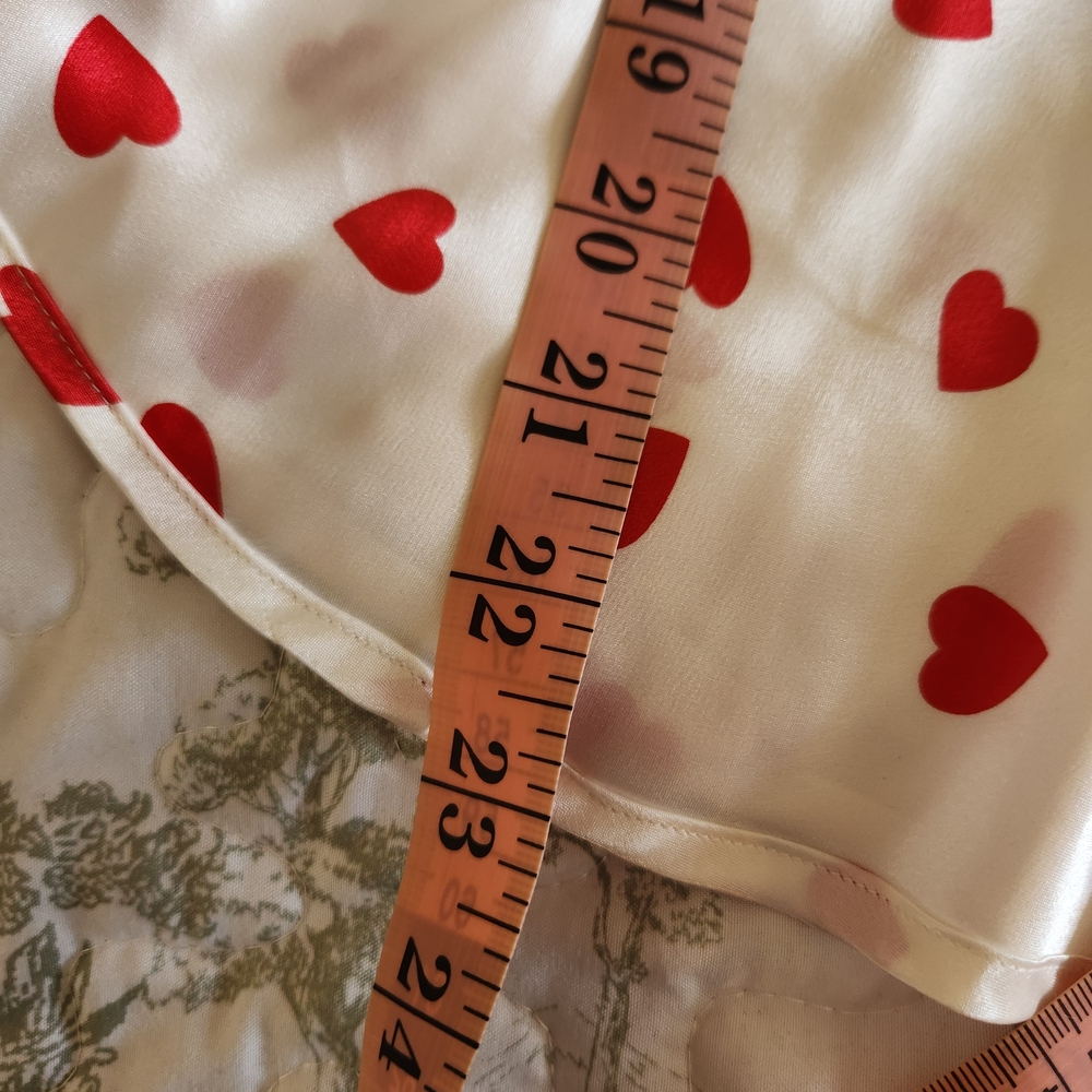 La Mouette Heart Print Satin Pajama Set Tank & Striped Shorts Size Large - Picture 7 of 9